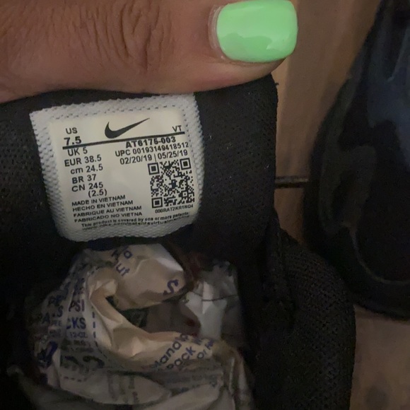 Nike runner shoes - Picture 4 of 5